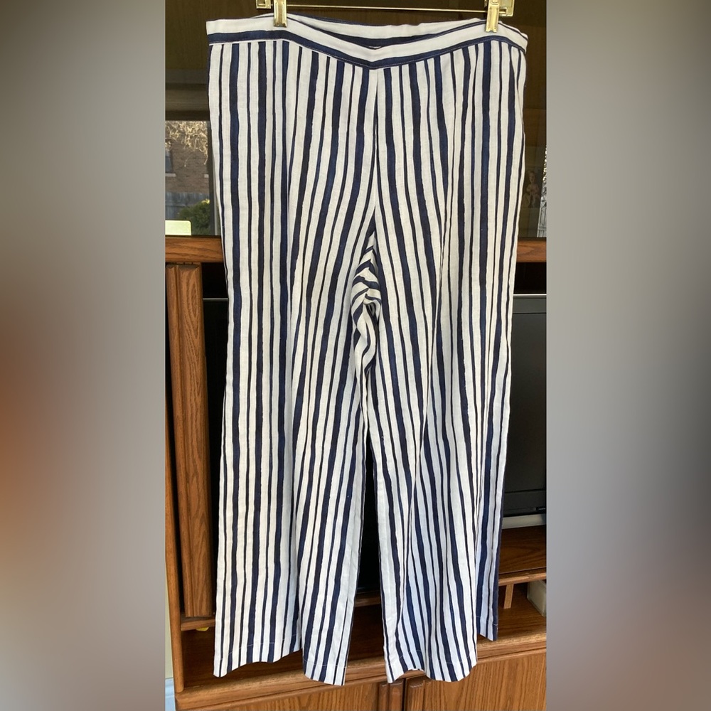 WHITNEY LINEN…made in Canada Striped Navy and White and black 100% linen Pants